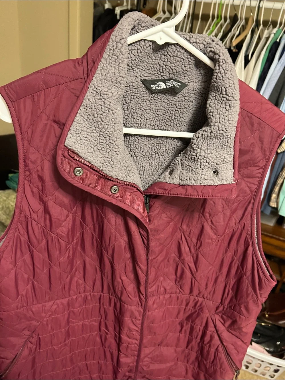 The North Face Women's Wine Quilted Fleece-Lined Vest